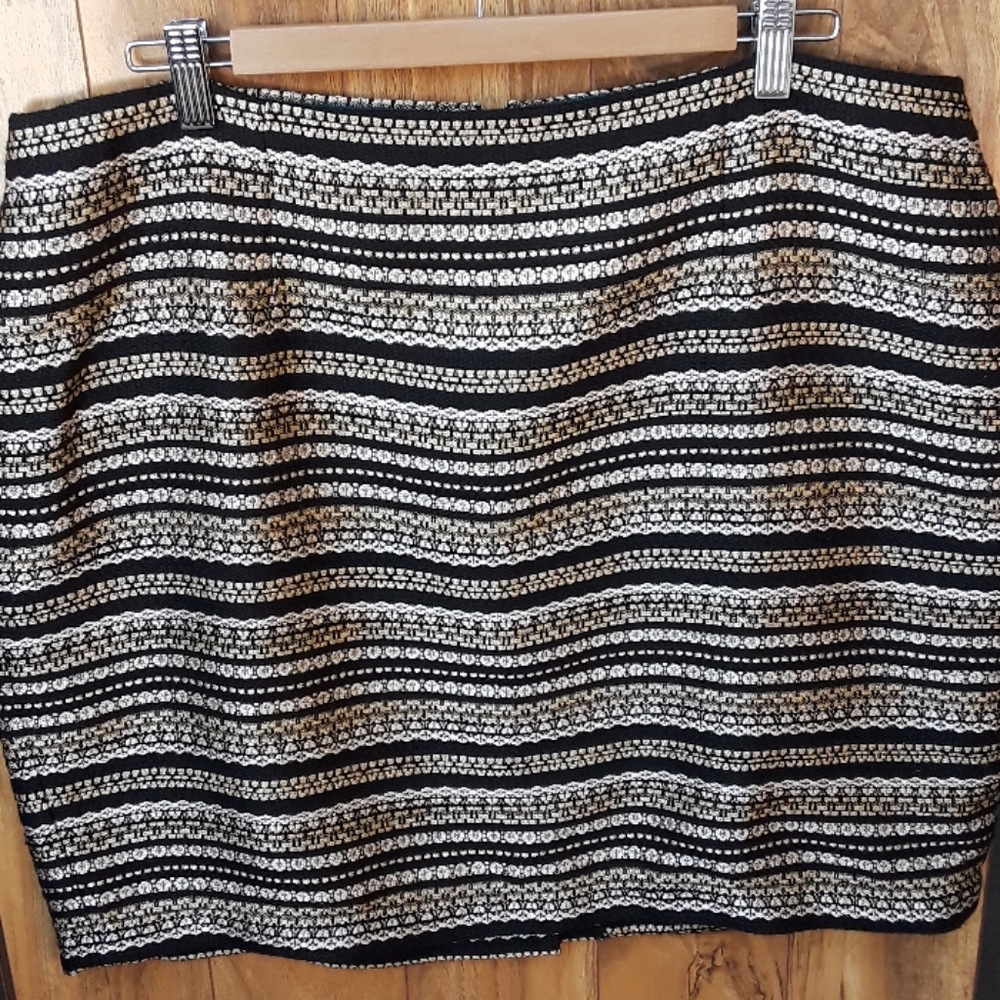 RSVP BY TALBOTS SKIRT